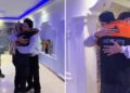 “Son ángeles”: Entre lágrimas y abrazos, venezolano agradece a sus rescatistas mexicanos (VIDEO)