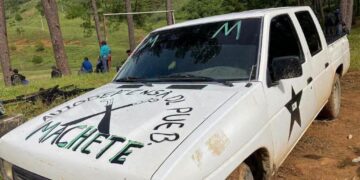Volcadura de unidad del Ejército en carretera La Piedad–Yurécuaro deja un militar muerto y varios heridos