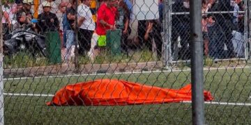 Hombre de unos 40 años muere mientras jugaba fútbol en canchas del ISSSTE en Tuxtla Gutiérrez