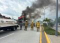 Tráiler se incendia en el Libramiento Sur de Tapachula y genera intensa movilización
