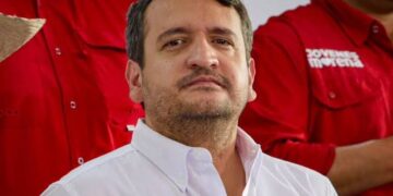 Desmiente FGR orden de aprehensión contra Andrés Manuel López Beltrán y Amílcar Olán