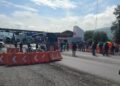 Comunidades indígenas bloquean autopistas y carreteras clave en Michoacán