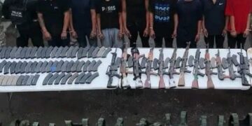 Capturan en Escuinapa a 11 presuntos sicarios de “La CH”; los vinculan al homicidio de 10 mineros en Concordia