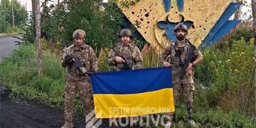 Un combatiente ucraniano con prótesis celebra expulsión de los rusos de Oleksandrivka