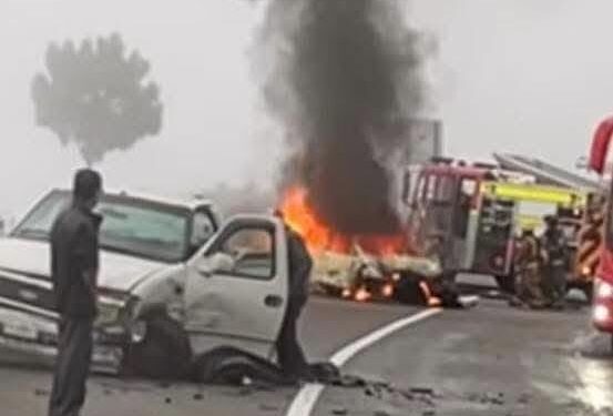 Se incendia vehículo tras nuevo accidente en el kilómetro 31 de la carretera Tuxtla-San Cristóbal